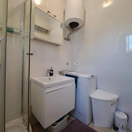 Adriatic Apartment *